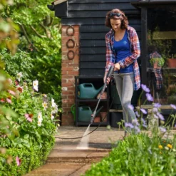 Bosch UniversalAquatak 135 High-Pressure Washer -Garden & Outdoor Store 12885390 1104960722769371