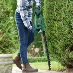 Bosch EasyHedgeCut 45-16 Hedge Trimmer -Garden & Outdoor Store 13496927 1674931200110936