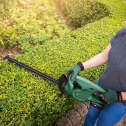Bosch EasyHedgeCut 18-45 Hedge Trimmer -Garden & Outdoor Store 13496928 2004961768955336