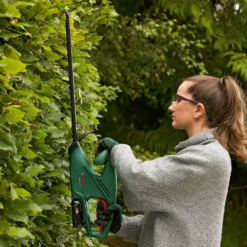 Bosch EasyHedgeCut 18-45 Hedge Trimmer -Garden & Outdoor Store 13496928 3844961768831319