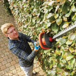 Flymo EasiCut 610XT Hedge Trimmer -Garden & Outdoor Store 13524810 1684936857485664